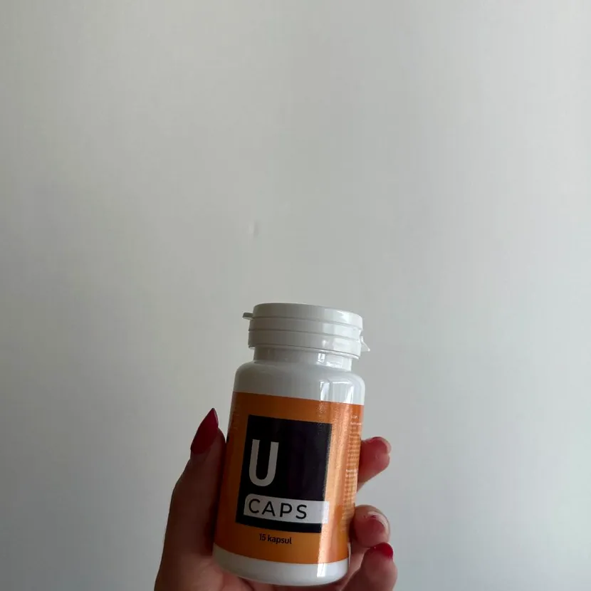 U Caps — Slika 2